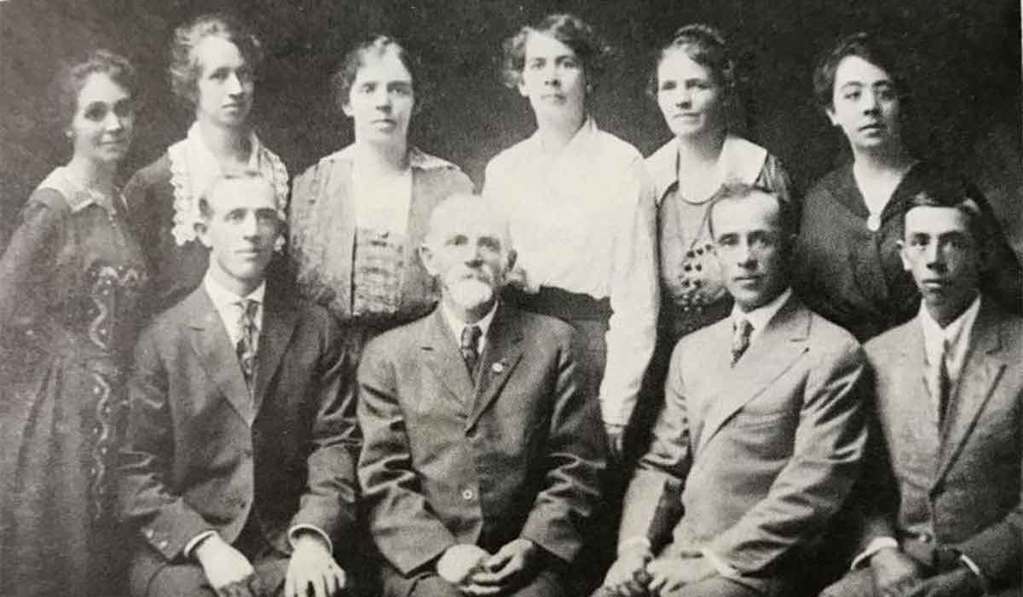 preserving value of family portraits
